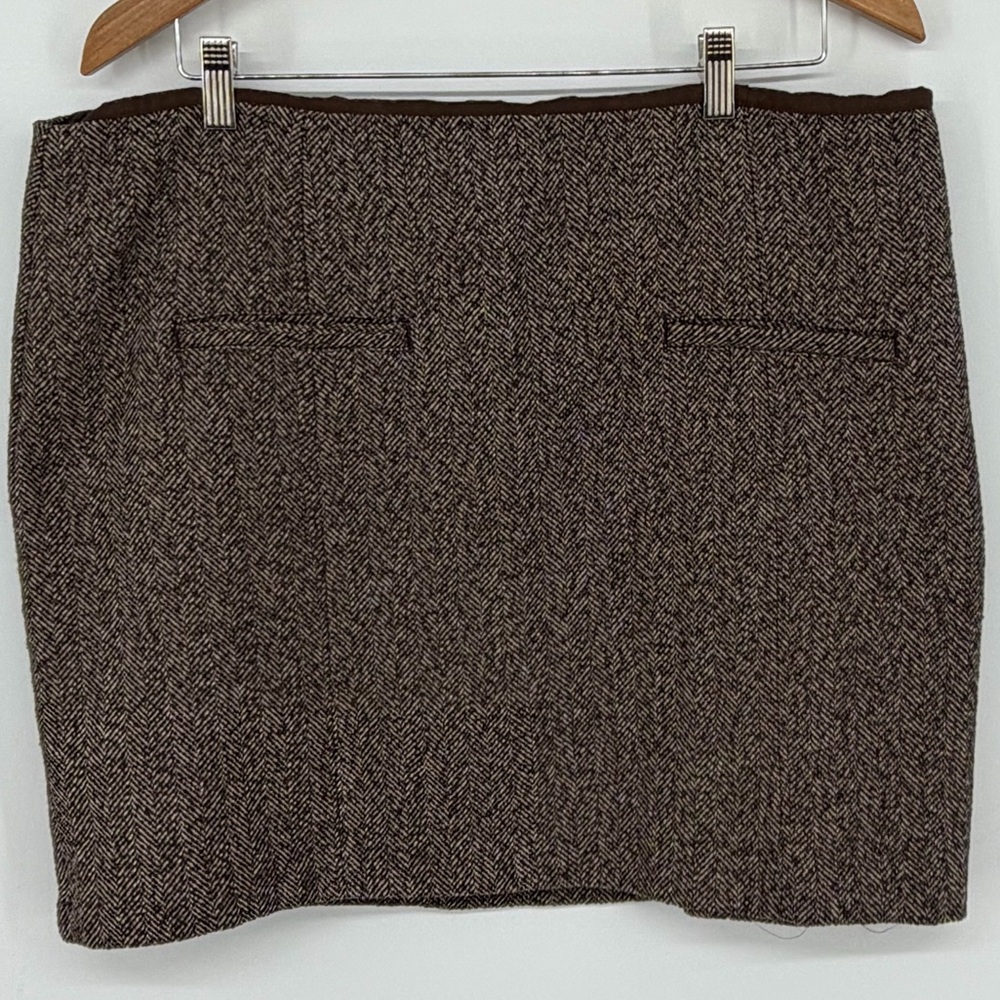 A.N.A. Women Size 18 Brown Herringbone Wool Blend Mini Skirt Preppy Academia